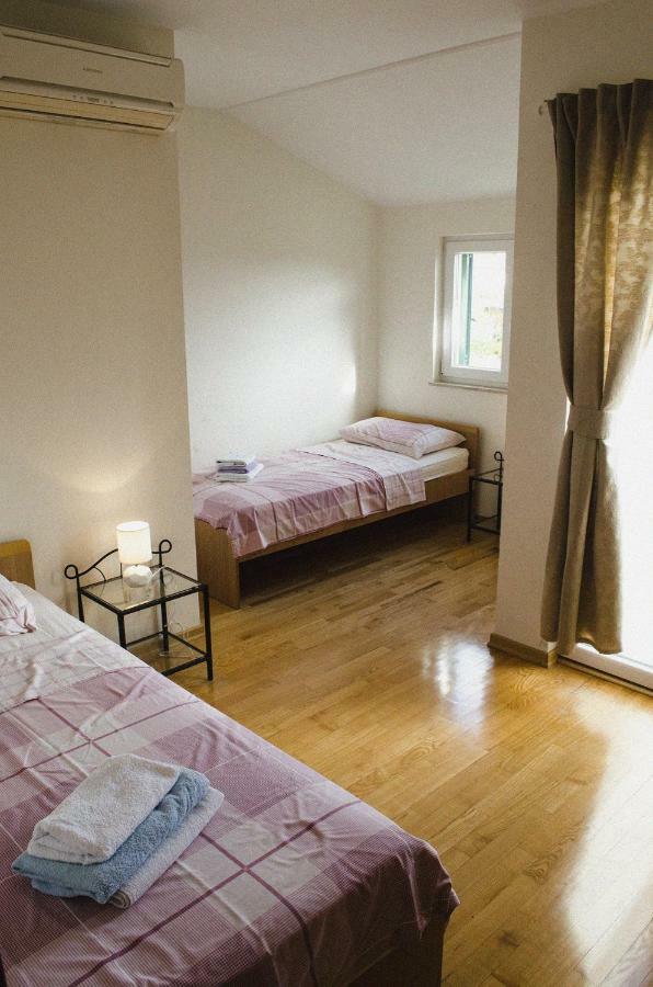 Mars Apartment Трогир Екстериор снимка