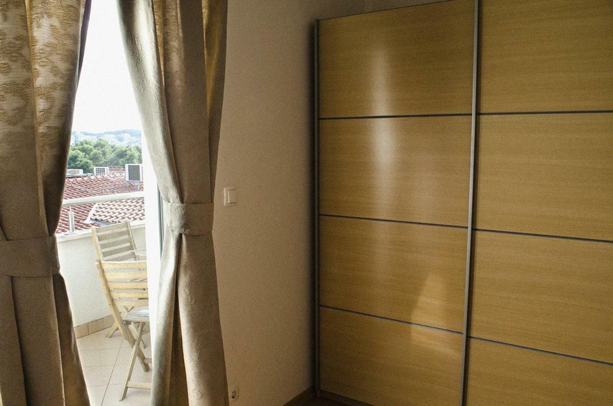 Mars Apartment Трогир Екстериор снимка