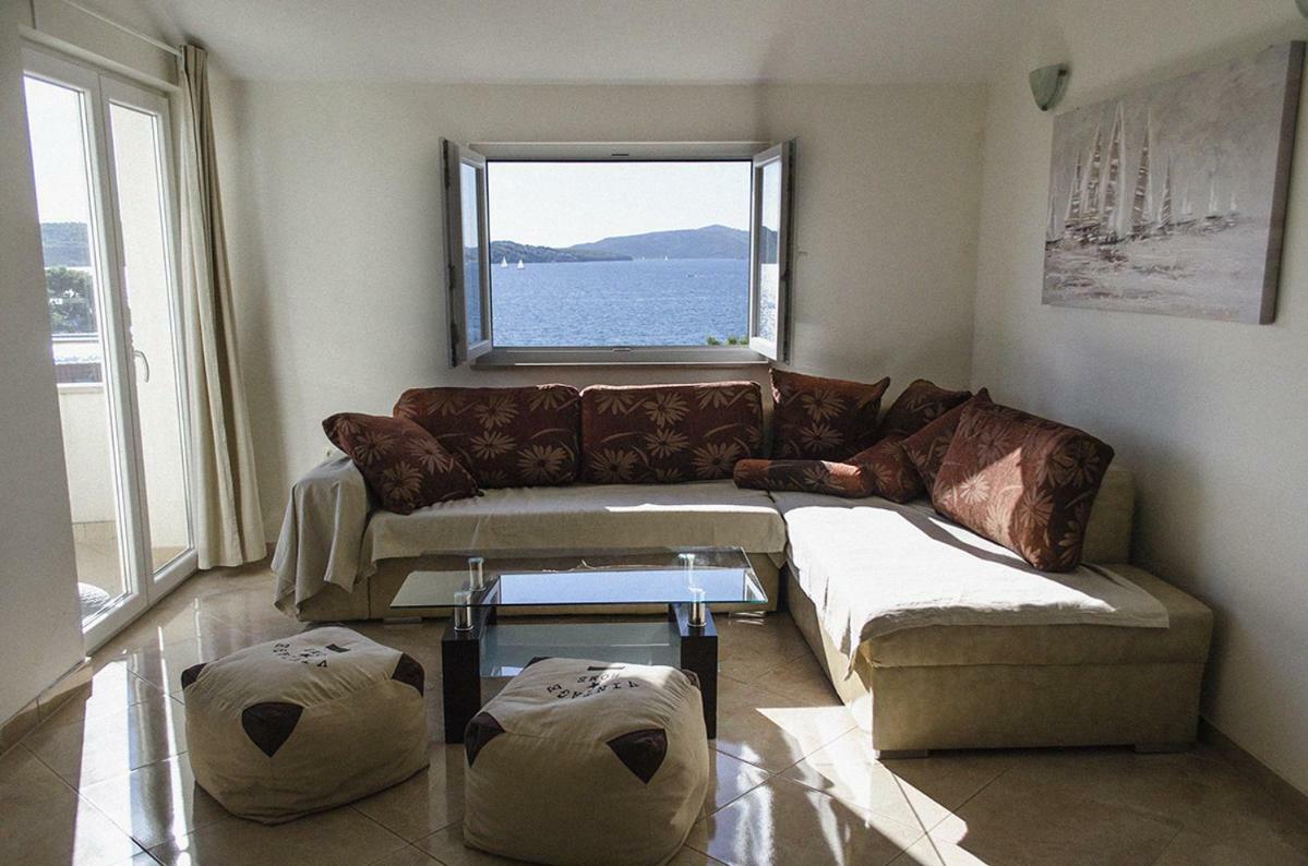 Mars Apartment Трогир Екстериор снимка